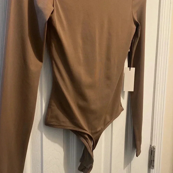 Babaton bodysuit - Picture 5 of 5